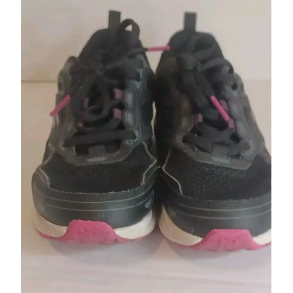 Skechers Go Run Consistent Women's 6.5 SN 128075‎ Color: BKPK Great Condition